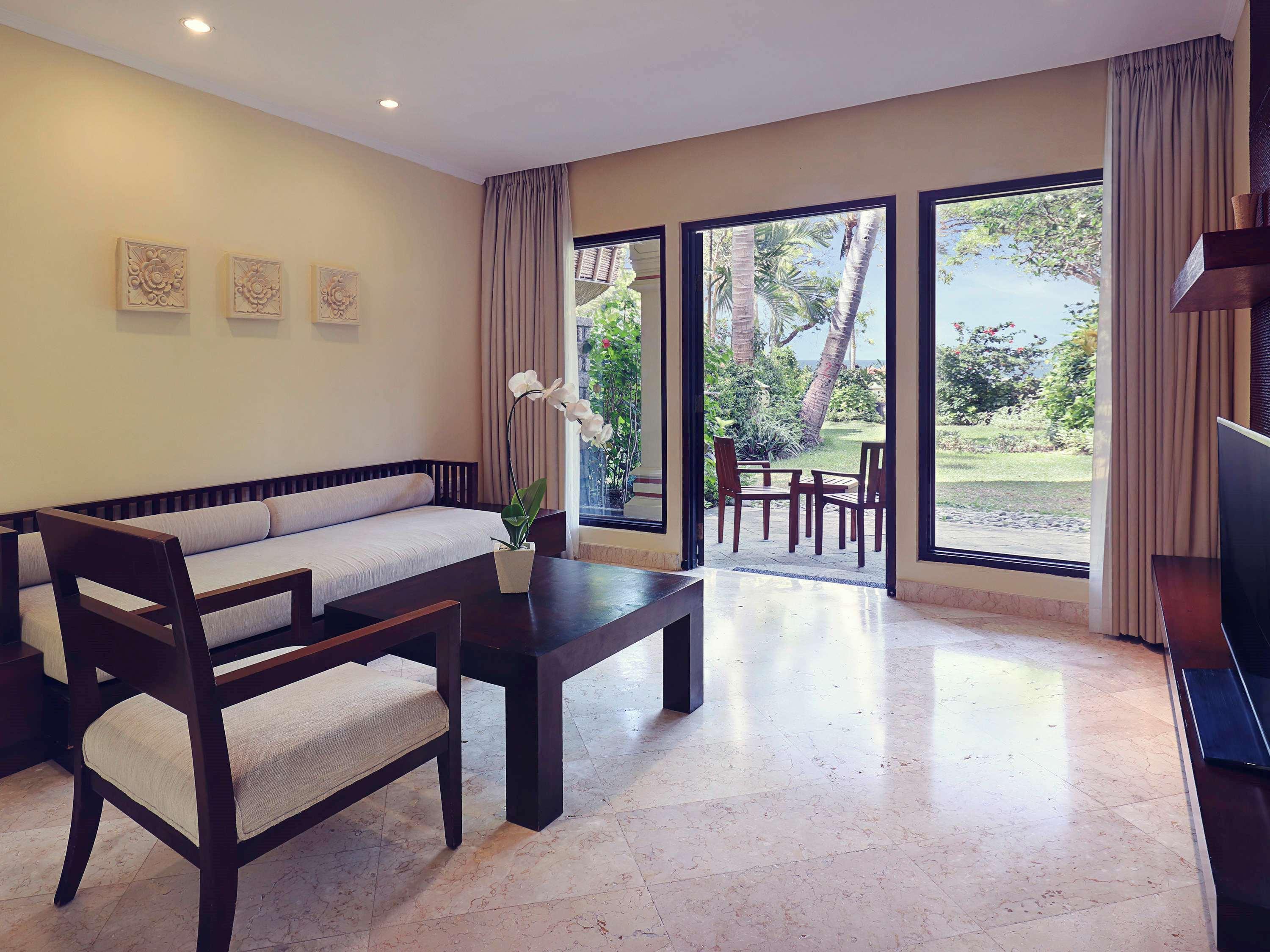 เมอร์เคียว รีสอร์ต ซานูร์ Hotel ภายนอก รูปภาพ