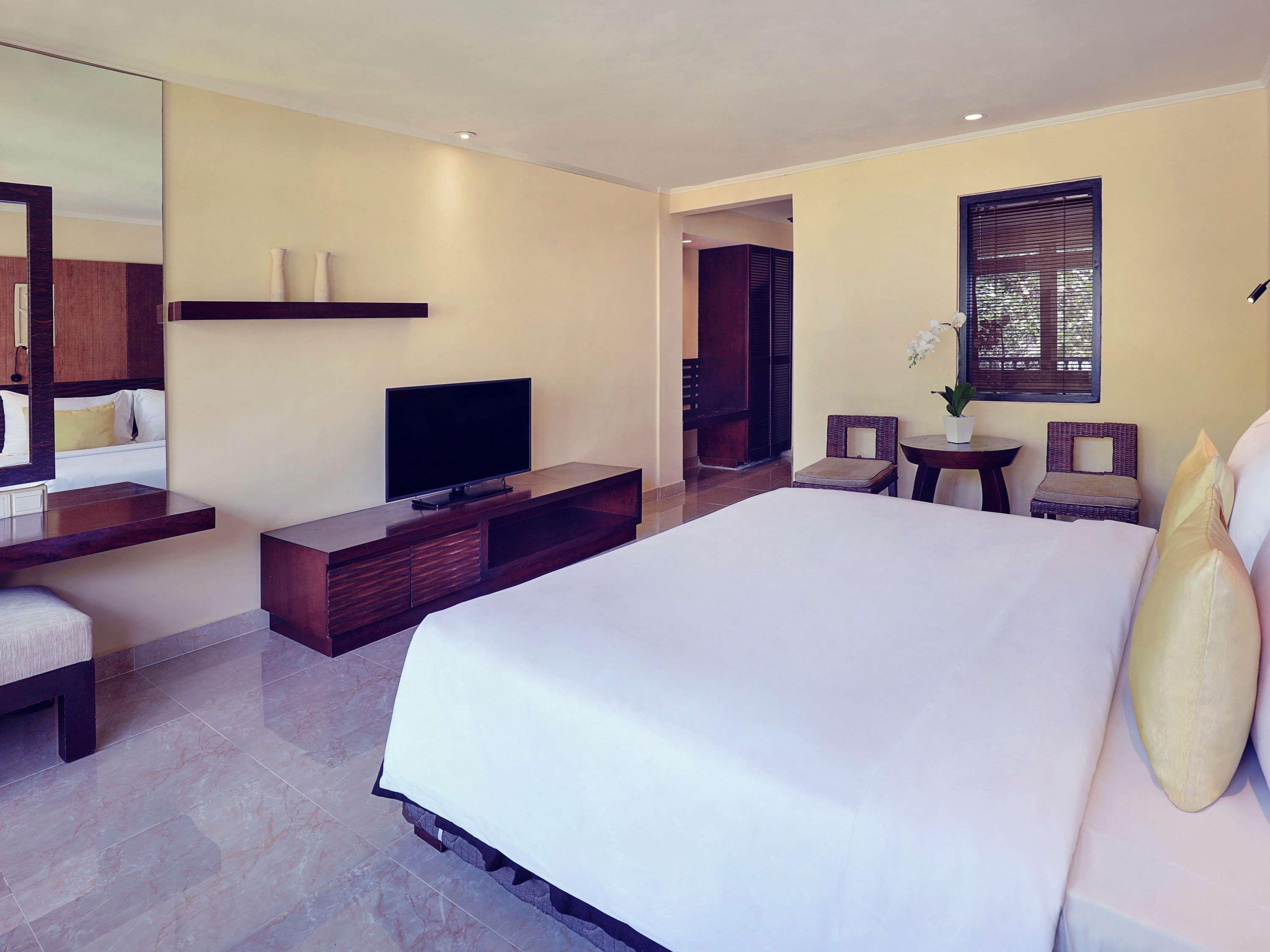 เมอร์เคียว รีสอร์ต ซานูร์ Hotel ภายนอก รูปภาพ