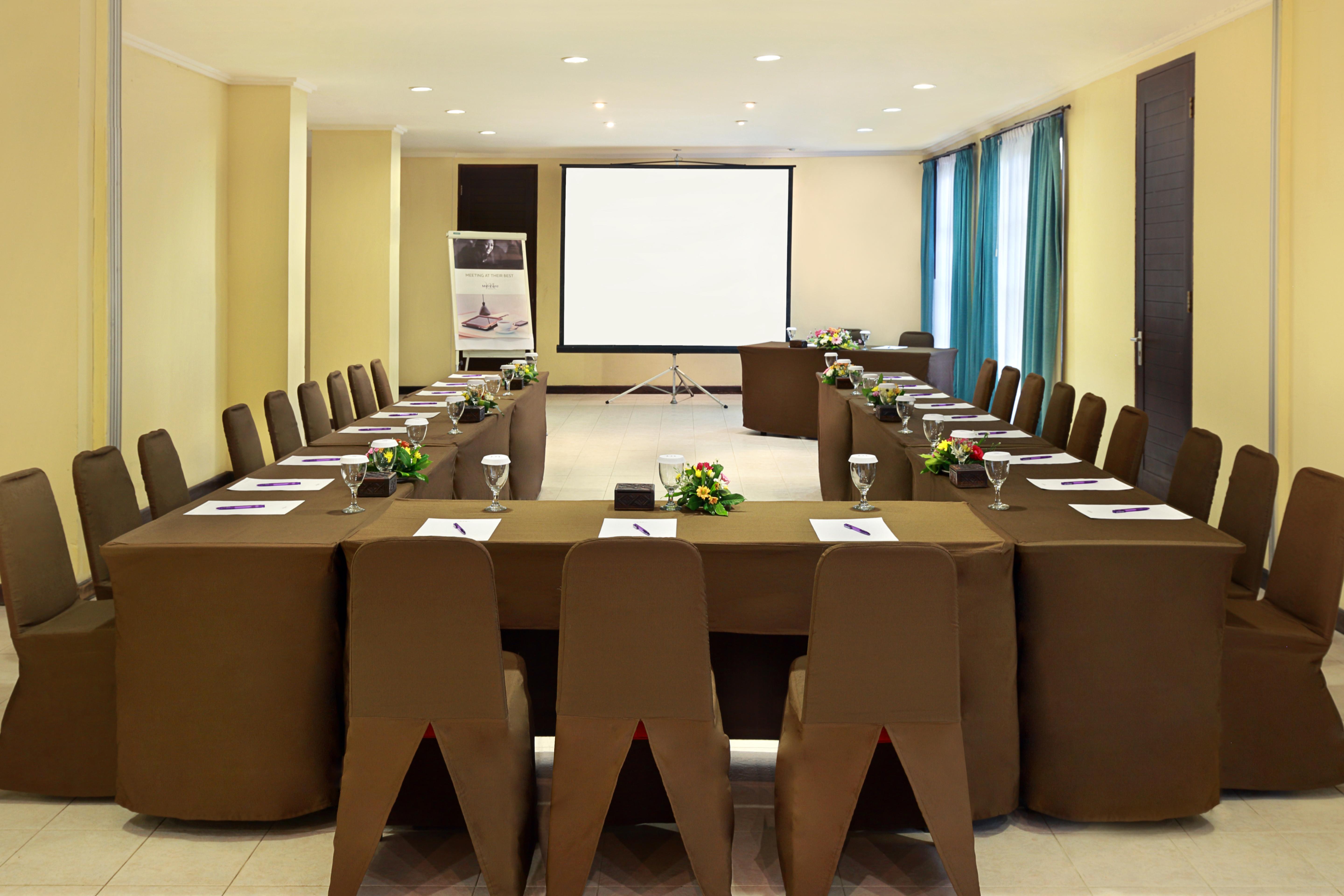 เมอร์เคียว รีสอร์ต ซานูร์ Hotel ภายนอก รูปภาพ