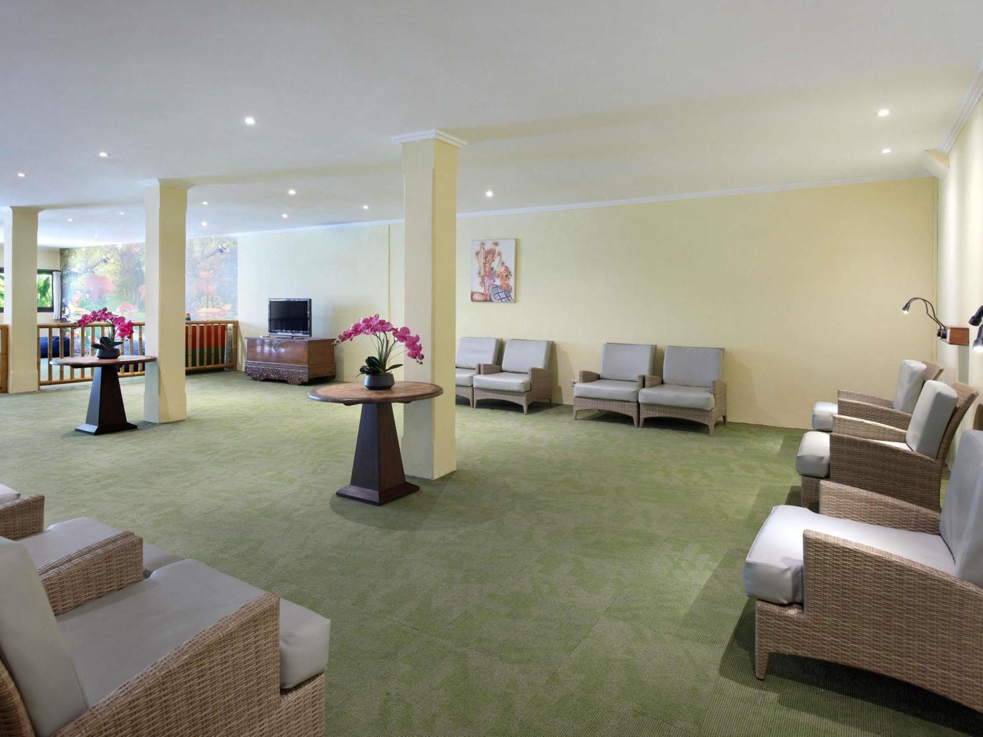เมอร์เคียว รีสอร์ต ซานูร์ Hotel ภายนอก รูปภาพ