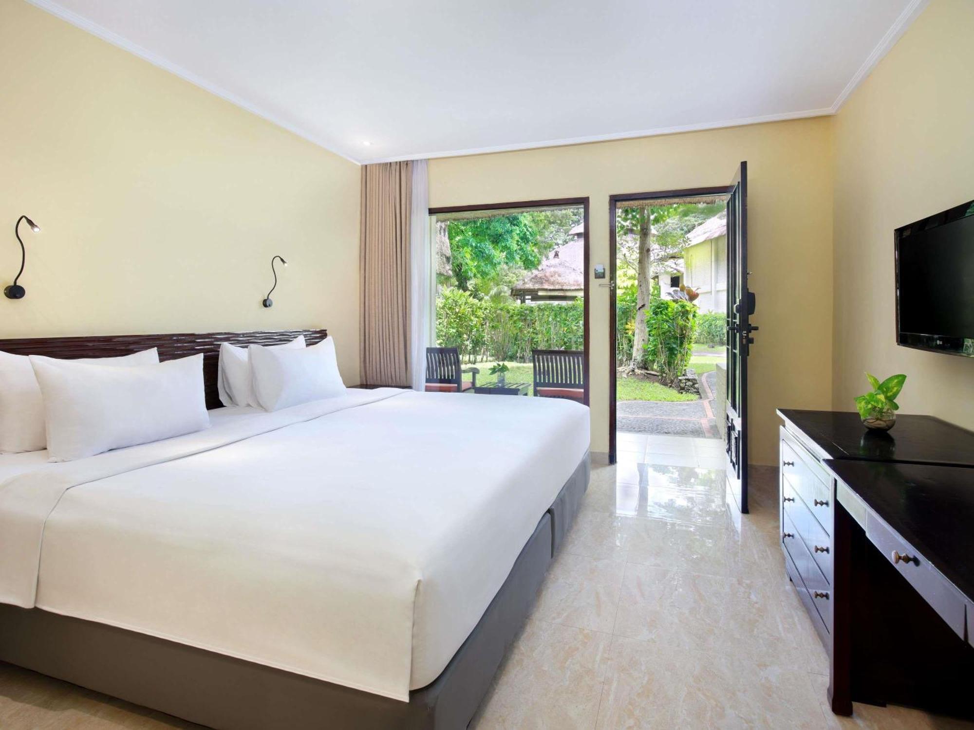 เมอร์เคียว รีสอร์ต ซานูร์ Hotel ภายนอก รูปภาพ