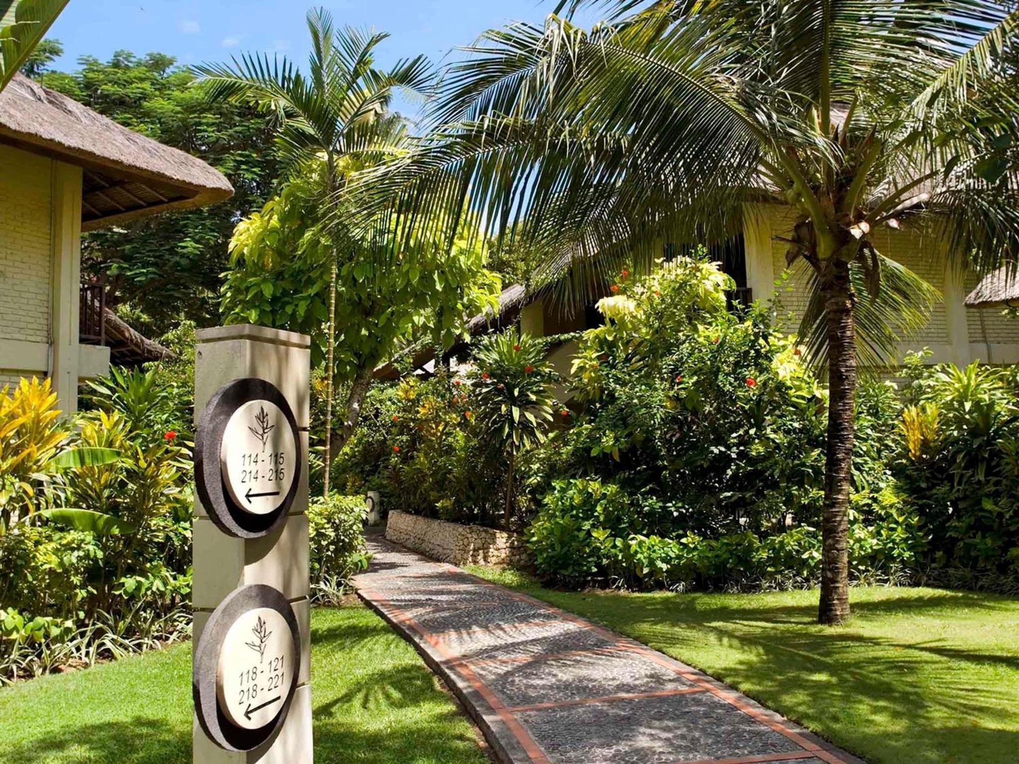 เมอร์เคียว รีสอร์ต ซานูร์ Hotel ภายนอก รูปภาพ