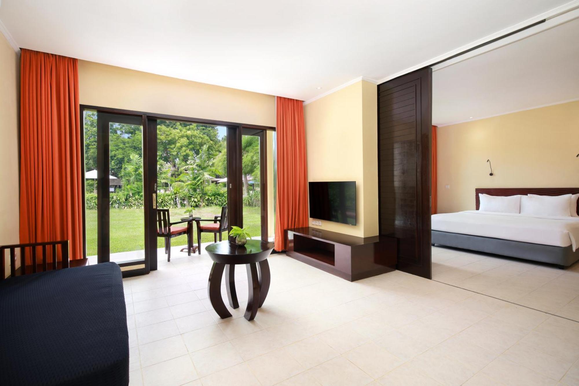 เมอร์เคียว รีสอร์ต ซานูร์ Hotel ภายนอก รูปภาพ
